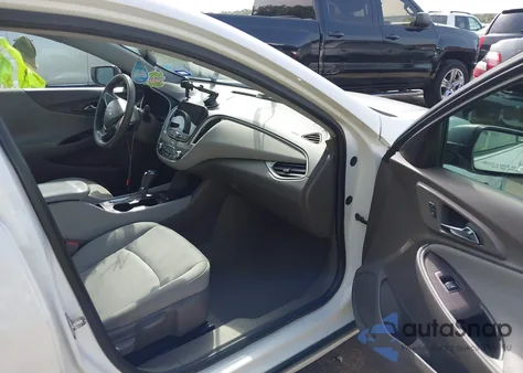 2019 Chevrolet Malibu Ls z USA, uszkodzony, nr VIN 1G1ZB5ST4KF183529